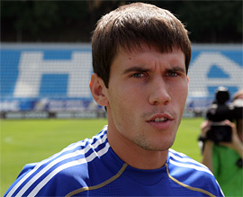 Сергей Кравченко перешел в Днепр Полузащитник подписал 4-летний контракт с днепропетровским клубом.