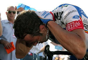 Велоспорт. Симони поедет на Джиро в составе Lampre Итальянский ветеран планирует завершить карьеру итальянской многодневкой.