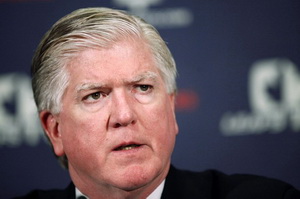 Генеральный менеджер Торонто: "Тренера менять не будем" Брайан Бурк не собирается увольнять главного тренера команды Рона Уилсона.