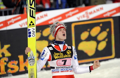 Прыжки с трамплина. Моргенштерн выигрывает в Японии Австриец Томас Моргенштерн победил на этапе Кубка Мира по прыжкам с трамплина в японском Саппоро.