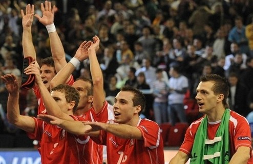 Футзал. Чехия в четвертьфинале Евро В захватывающем матче венгры уступили своим соперникам.