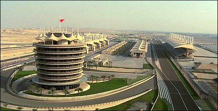 В Бахрейне пилоты проедут больше Трасса Формулы-1 увеличила свою протяженность.