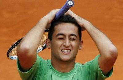 Альмагро: "Цонга остается, я - нет" Испанский теннисист Николас Альмагро прокомментировал свое поражение в четвертом круге Australian Open.
