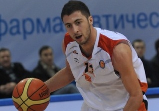 Цинцадзе уже выигрывает в Грузии Экс-игрок Донецка присоединился к тбилисскому ГСАУ.