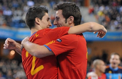Футзал. Испания - чемпион Европы Сильнейшая команда континента подтвердила свой статус, одолев португальцев в финале первенства в Венгрии. 