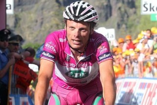 Ди Лука дисквалифицирован на два года  Итальянский велогонщик, серебряный призер Джиро Д'Италия 2009 года, попался на применении эритропоетина. 