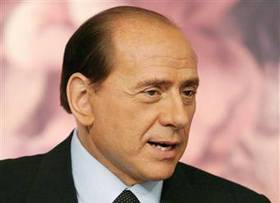 Берлускони: "Зачем Милану Мансини?" Президент Россонери Сильвио Берлускони подверг критике покупку Мансини.