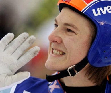 Хильде покоряет Виллинген в квалификации Норвежский прыгун Том Хильде выиграл квалификацию на заключительный этап Кубка Мира по прыжкам с трамплина пере...