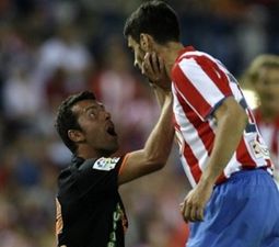 Защитник Атлетико сломал нос Пабло Ибаньес вынужден будет пропустить матч против Расинга.