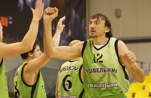 Хижняк переходит в Днепр-Азот Легенда украинского баскетбола будет играть в Днепродзерджинске.