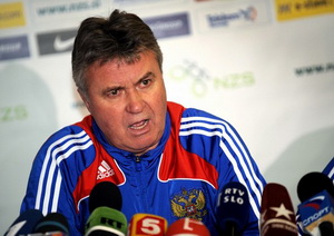 Хиддинк не будет продлевать контракт со сборной России Голландский специалист покинет сборную России 30 июня 2010 года.