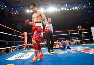 Донэйр нокаутировал Варгаса Сегодня ночью в Лас-Вегасе  состоялся вечер профессионального бокса.
