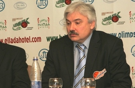 Подковыров покинул Азовмаш Как стало известно iSport.ua, новым главным тренером команды стал Сергей Завалин.