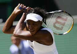 Винус Уильямс: "Пеер много ошибалась" Американская теннисистка прокомментировала свою полуфинальную победу на турнире в Дубае.