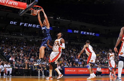 Кошмарный дебют Джеймисона, неожиданный успех Вашингтона Дмитрий Липский о поединках минувшей ночи в НБА.