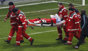 Демикелису потребуется операция Аргентинский защитник получил травму в товарищеском матче против сборной Германии.