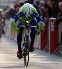 Словак Саган продолжает удивлять на Париж-Ницца 20-летний гонщик команды Liquigas одержал победу на третьем этапе веломногодневки. 
