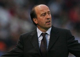 Депортиво продлило контракт с тренером Работа наставника полностью устраивает руководство клуба.