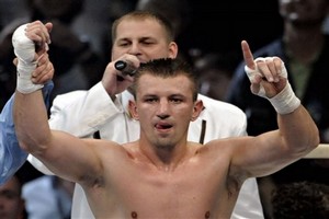 Адамек: "Я перешел на американский стиль" Польский боксер сосредоточен на тренировках.