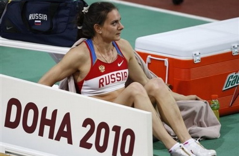 Исинбаева может временно уйти из спорта Рекордсменка мира в прыжках с шестом заявила, что раздумывает над паузой для отдыха от большого спорта.