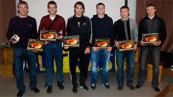 Футболисты Металлиста встретились с болельщиками  Во вторник игроки харьковского клуба провели традиционную встречу с болельщиками. 