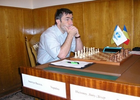 Иванчук лидирует на Амбер-турнире Украинский гроссмейстер дважды сыграл вничью в восьмом туре.