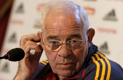 Севилью может принять Арагонес Чемпион Европы 2008 может стать новым тренером Севильи.