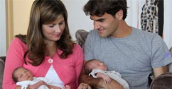Федерер: "Отцовство помогает побеждать" Швейцарца вдохновляют на победы его дочки-близняшки.