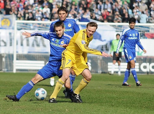 Динамо не оставляет шансов Металлисту Харьковчане крупно проиграли в Киеве.