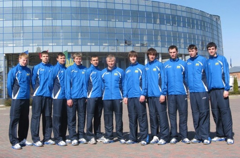 Чемпионат Европы-2010: минорный старт юниоров Сборная Украины, составленная из волейболистов 1991 года рождения и младше, проиграла в Португалии первый ...