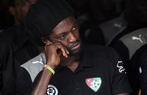 Адебайор больше не будет играть за сборную Лучший футболист Того никак не может отойти от страшной трагедии, которая произошла перед Кубком африканских ...