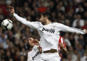 Альбиоль не поможет Реалу в игре с Валенсией Мадридский клуб потерял одного из лучших своих защитников перед ответственным матчем против Валенсии.