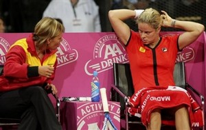 Клийстерс травмировала левую ступню Выступление теннисистки за родную сборную на Кубке Федераций прекратилось.