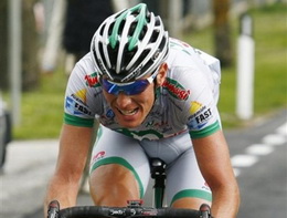 Итальянский велосипедист дисквалифицирован на 2 года Велогонщик команды LPR Brakes Габриэле Бозизио отлучен от велоспорта за употребление допинга.