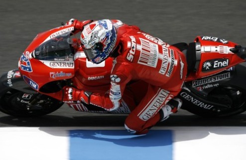 MotoGP. Стоунер берет первую испанскую практику На треке в Хересе прошли первые тренировочные сессии второго этапа чемпионата мира по мотогонкам. 