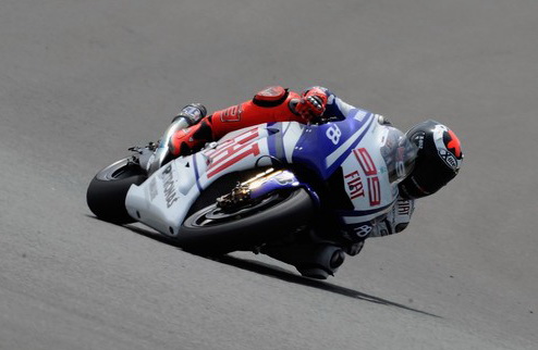 MotoGP. Лоренцо выиграл 2-ю практику В Хересе состоялись вторые тренировочные заезды.