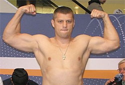 Ляхович выйдет на ринг 22 мая Бывший чемпион мира в супертяжелом весе (24-3, 15 KO) проведет свой очередной поединок.