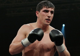 Хук может встретиться с азербайджанским боксером Али Исмаилов претендует на чемпионский пояс немецкого тяжеловеса.