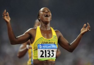 Ямайка триумфовала на стометровке в Осаке Двухкратная олимпийская чемпионка Вероника Кэмпбелл-Браун и Майкл Фратер привели свою страну к победе на стоме...