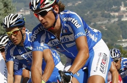 Джиро д'Италия. Поццато выигрывает на очередном ненормальном этапе Итальянский чемпион Филиппо Поццато выиграл двенадцатый этап Джиро д'Италия, присоеди...
