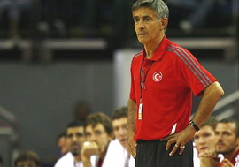 Тренер сборной Турции вернется к началу чемпионата мира Здоровье Богдана Таньевича идет на поправку.
