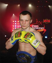 Стал известен соперник Ефимовича Определилась ещё одна титульная пара юбилейного Pro Boxing Show.